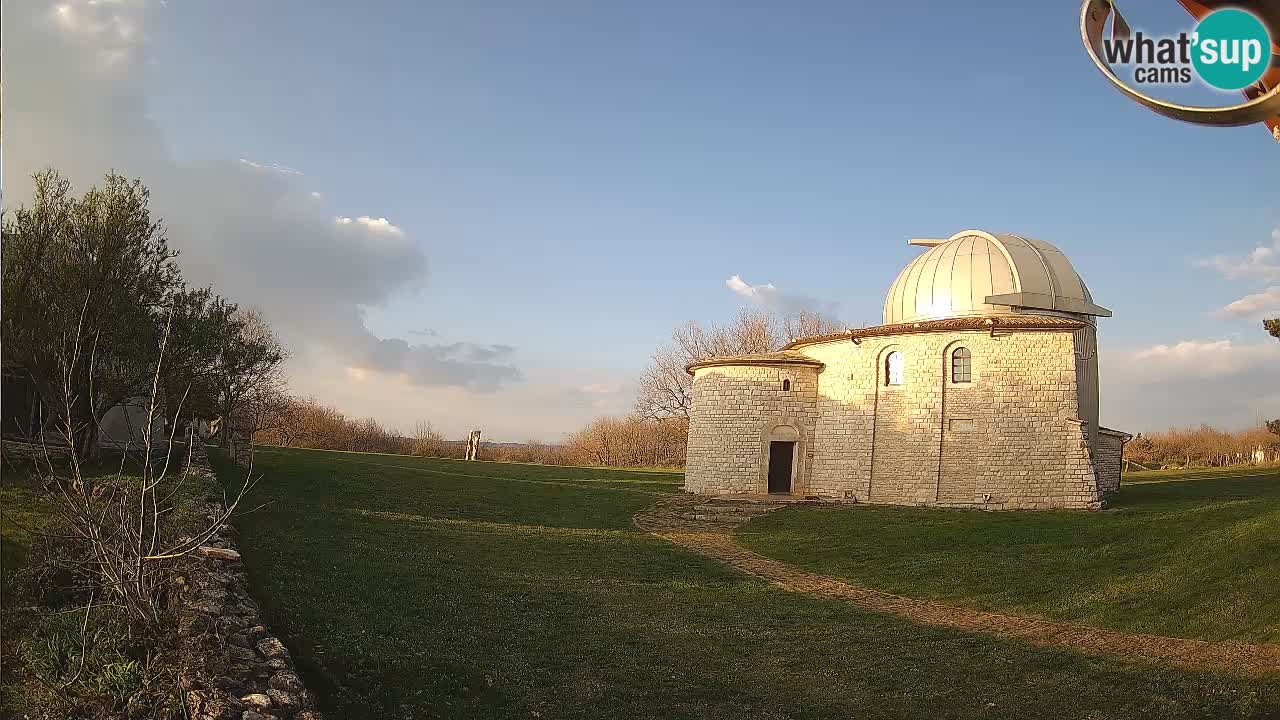 Višnjanska observatorijska spletna kamera: Opazujte vesolje iz Istre, Hrvaška