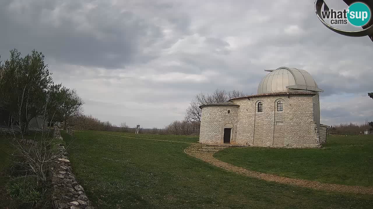 Webcam de l’Observatoire de Višnjan: Plongez dans le cosmos depuis l’Istrie, Croatie