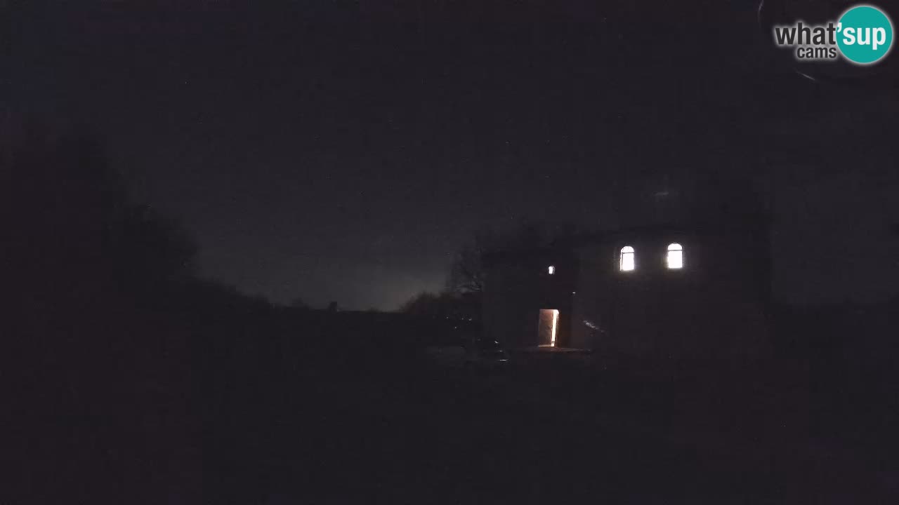 Višnjanska opservatorijska web kamera: Zavirite u svemir s poluotoka Istre, Hrvatska