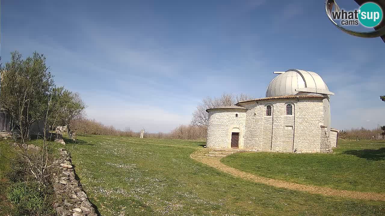 Višnjan Observatory Webcam: Gaze into the Cosmos from Istria, Croatia