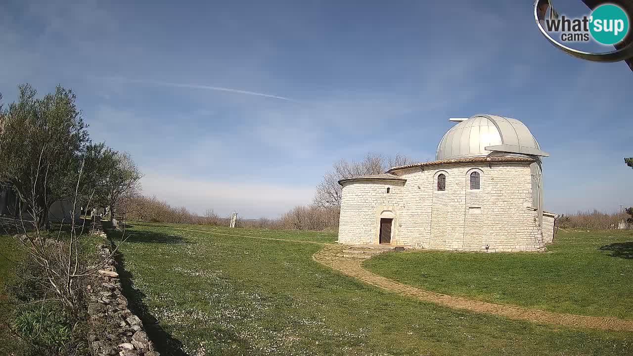 Višnjan Observatory Webcam: Gaze into the Cosmos from Istria, Croatia