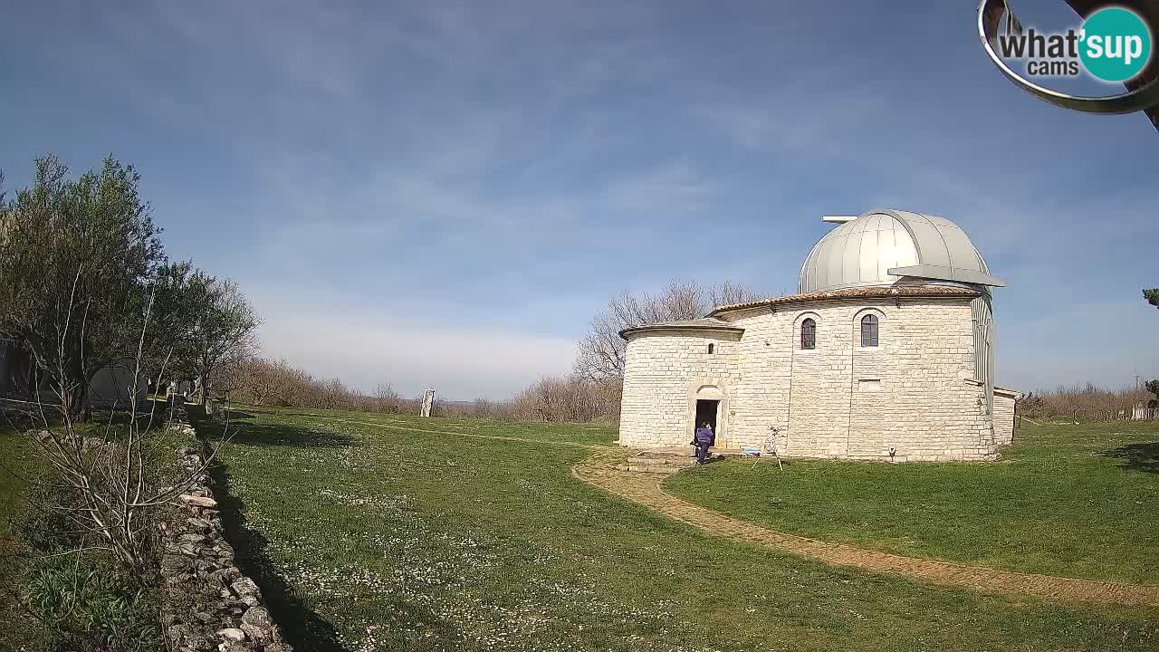 Višnjan Observatory Webcam: Gaze into the Cosmos from Istria, Croatia