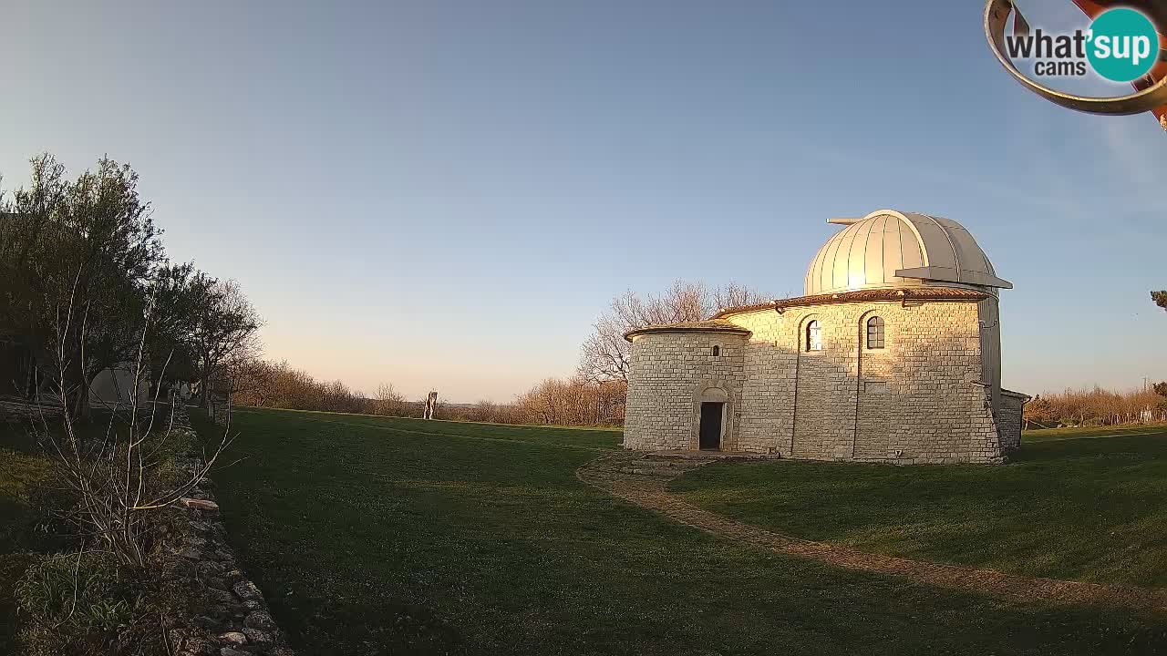 Webcam de l’Observatoire de Višnjan: Plongez dans le cosmos depuis l’Istrie, Croatie
