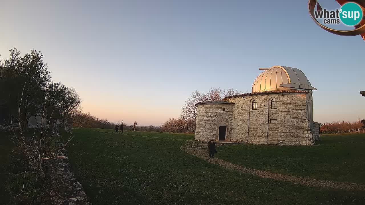 Višnjanska observatorijska spletna kamera: Opazujte vesolje iz Istre, Hrvaška