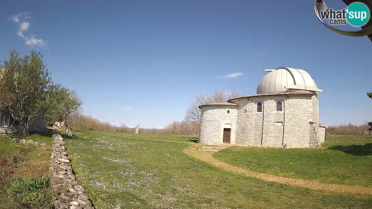 Višnjan Observatory Webcam: Gaze into the Cosmos from Istria, Croatia