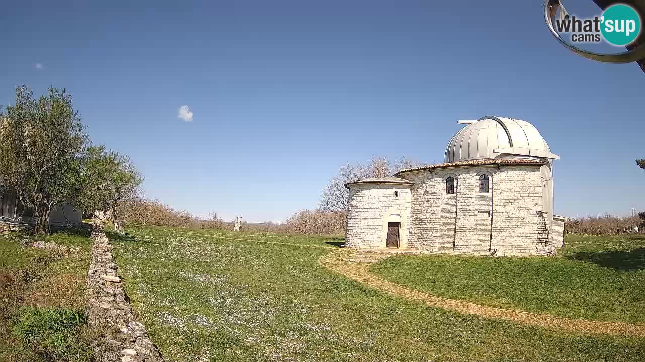 Višnjan Observatory Webcam: Gaze into the Cosmos from Istria, Croatia
