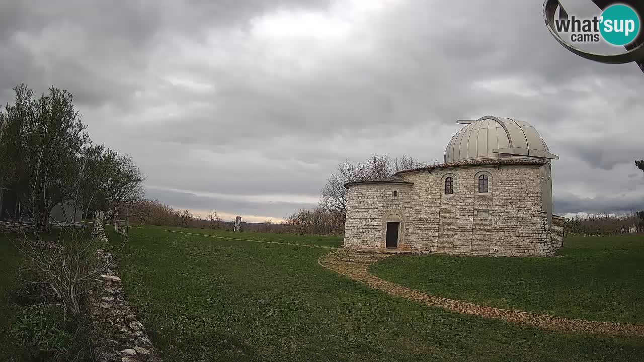 Webcam de l’Observatoire de Višnjan: Plongez dans le cosmos depuis l’Istrie, Croatie