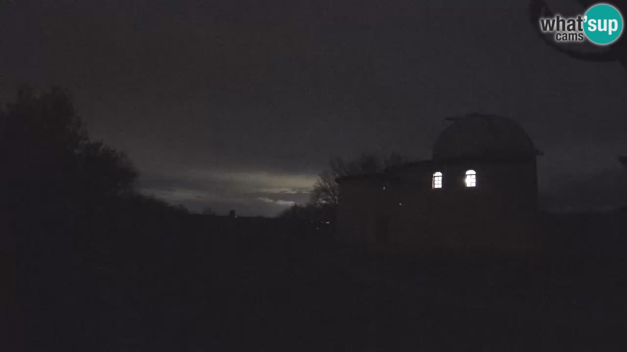 Webcam de l’Observatoire de Višnjan: Plongez dans le cosmos depuis l’Istrie, Croatie