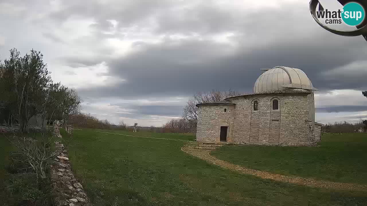 Višnjan Observatory Webcam: Gaze into the Cosmos from Istria, Croatia