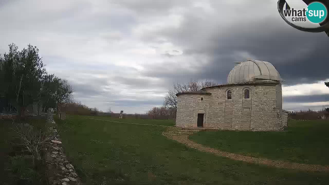 Webcam de l’Observatoire de Višnjan: Plongez dans le cosmos depuis l’Istrie, Croatie