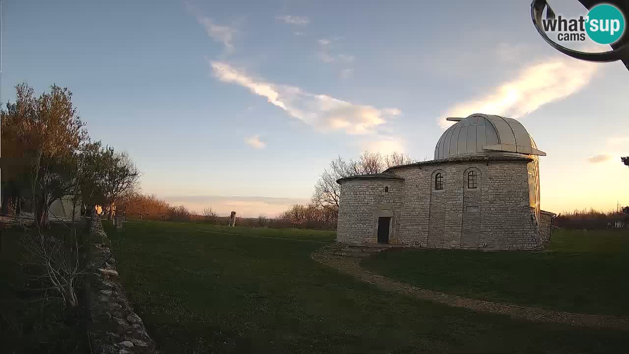 Višnjanska observatorijska spletna kamera: Opazujte vesolje iz Istre, Hrvaška