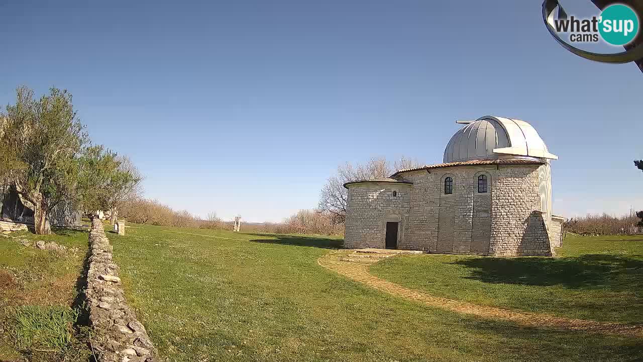 Webcam de l’Observatoire de Višnjan: Plongez dans le cosmos depuis l’Istrie, Croatie