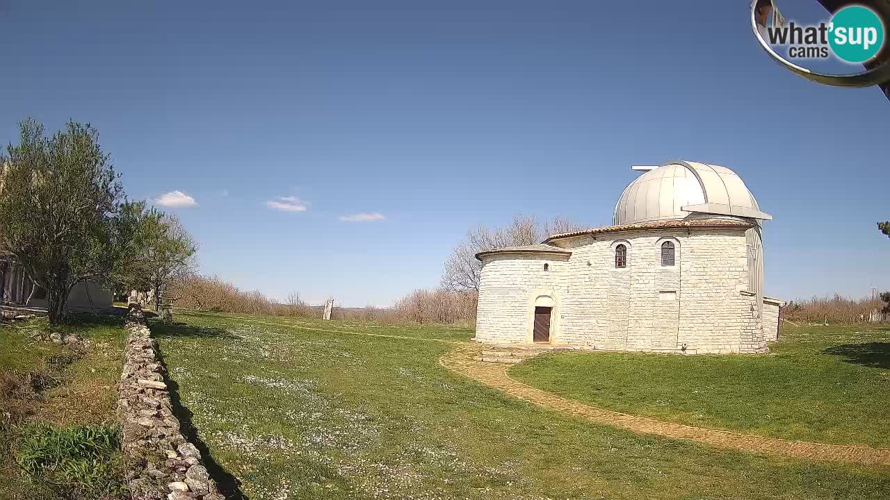 Višnjan Observatory Webcam: Gaze into the Cosmos from Istria, Croatia