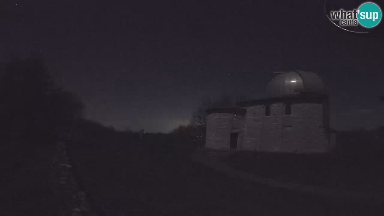 Webcam de l’Observatoire de Višnjan: Plongez dans le cosmos depuis l’Istrie, Croatie