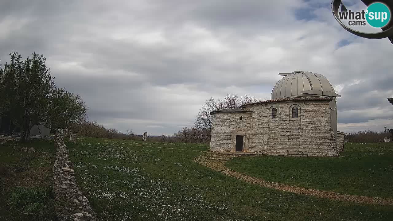Višnjan Observatory Webcam: Gaze into the Cosmos from Istria, Croatia