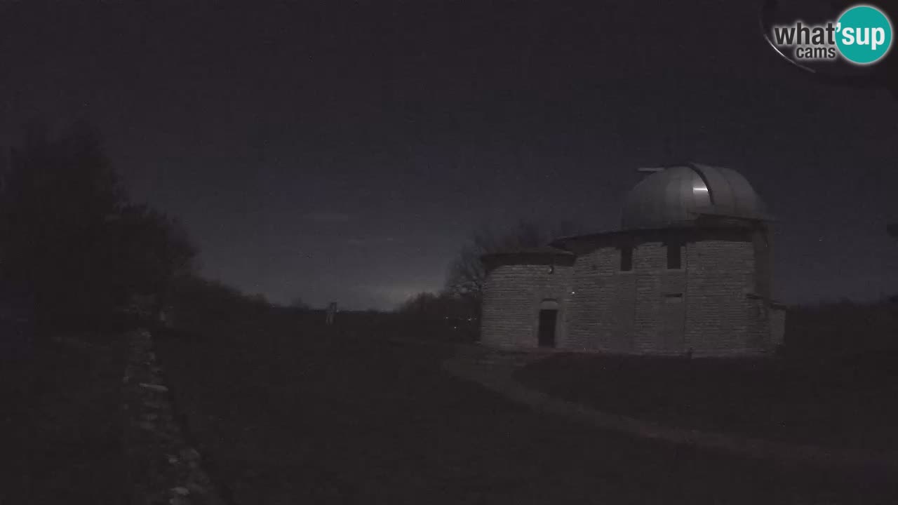 Višnjan Observatory Webcam: Gaze into the Cosmos from Istria, Croatia