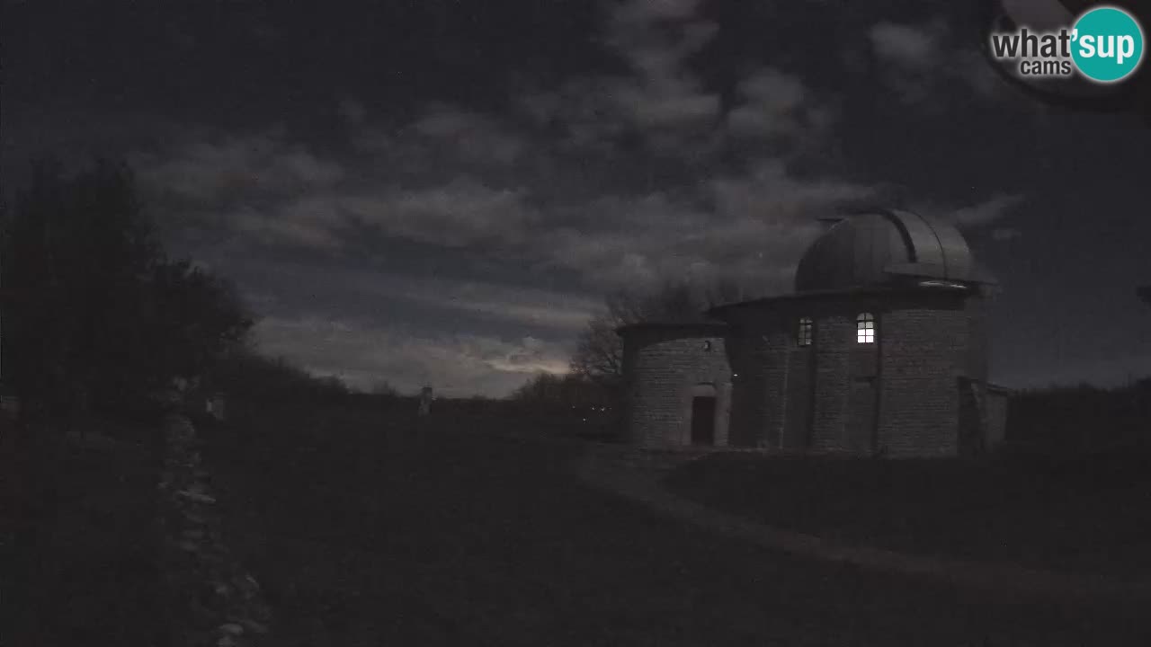 Višnjan Observatory Webcam: Gaze into the Cosmos from Istria, Croatia