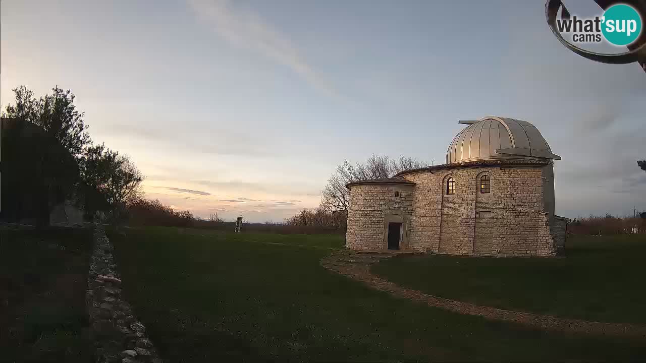 Višnjanska observatorijska spletna kamera: Opazujte vesolje iz Istre, Hrvaška