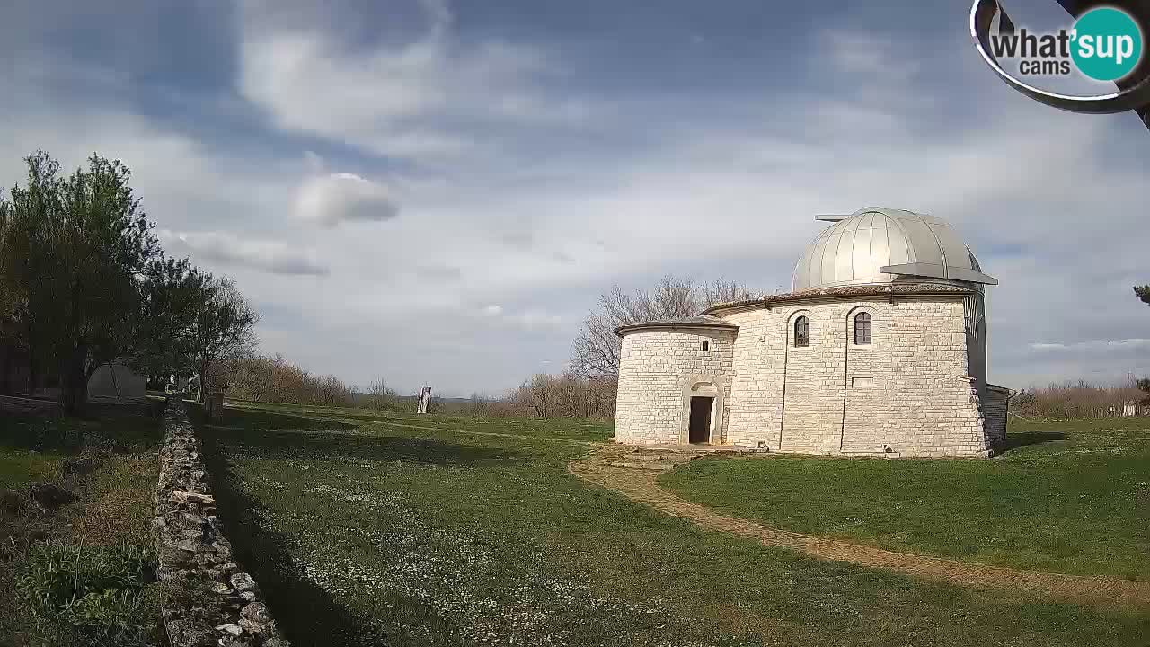 Webcam de l’Observatoire de Višnjan: Plongez dans le cosmos depuis l’Istrie, Croatie