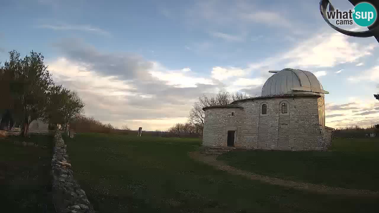Višnjan Observatory Webcam: Gaze into the Cosmos from Istria, Croatia