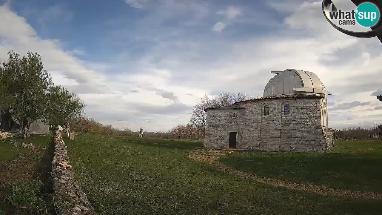 Višnjan Observatory Webcam: Gaze into the Cosmos from Istria, Croatia