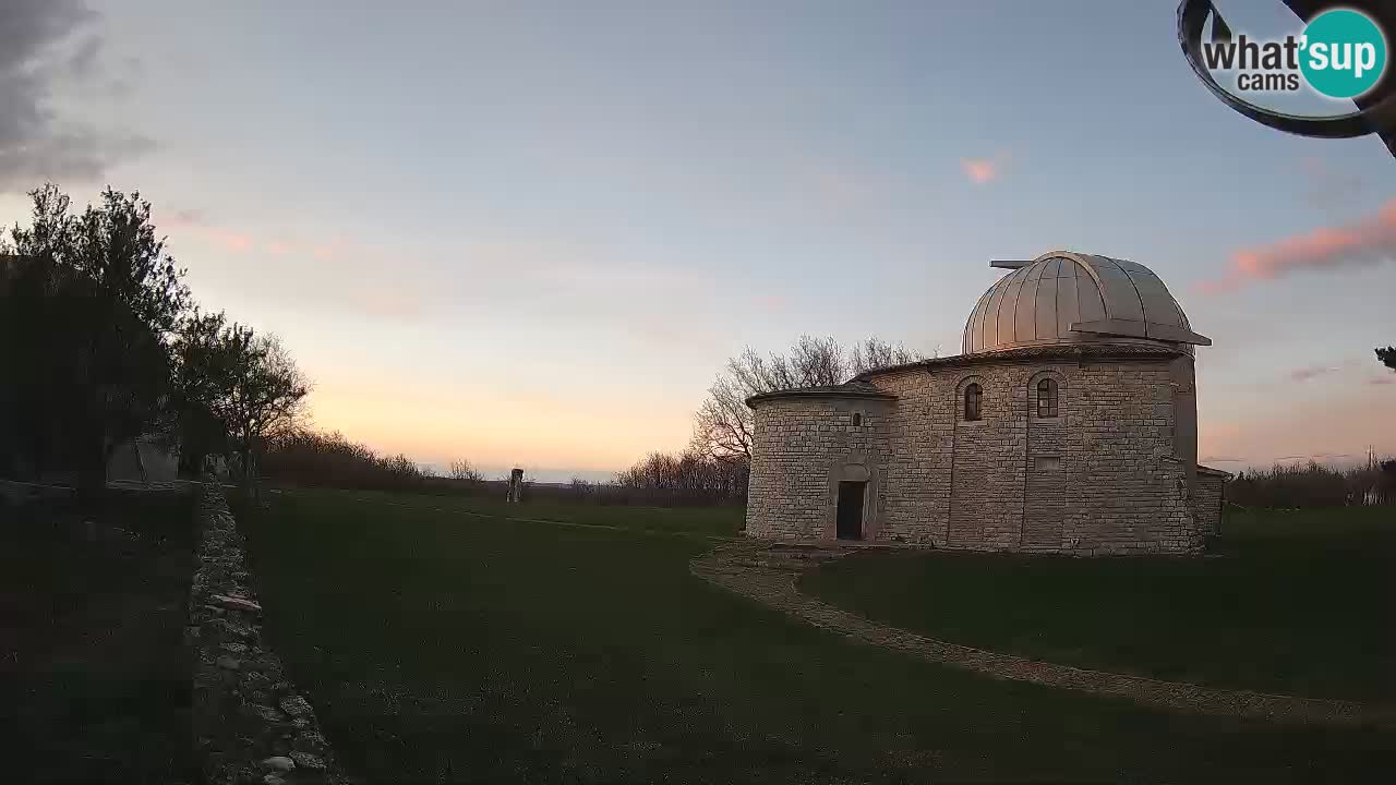 Višnjanska observatorijska spletna kamera: Opazujte vesolje iz Istre, Hrvaška