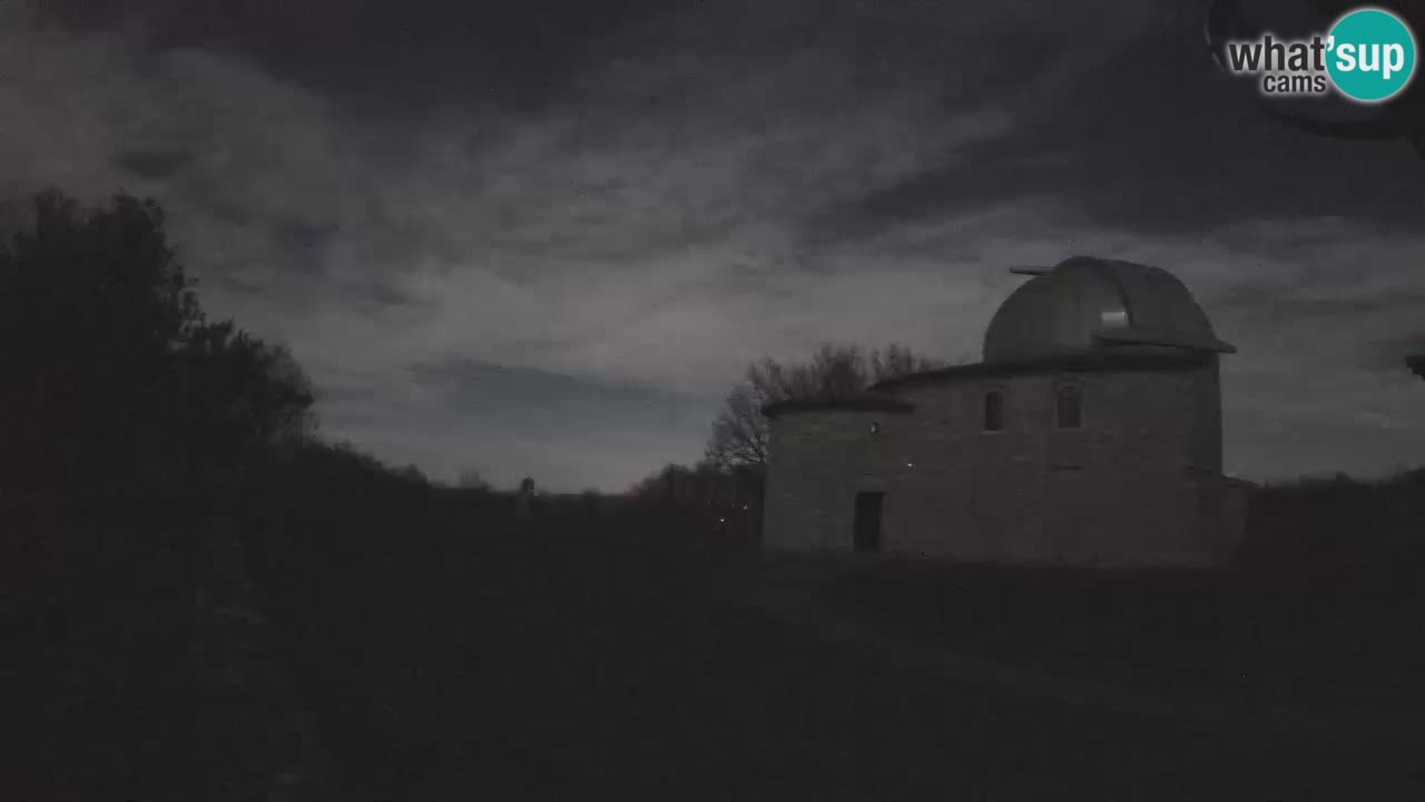 Višnjanska opservatorijska web kamera: Zavirite u svemir s poluotoka Istre, Hrvatska