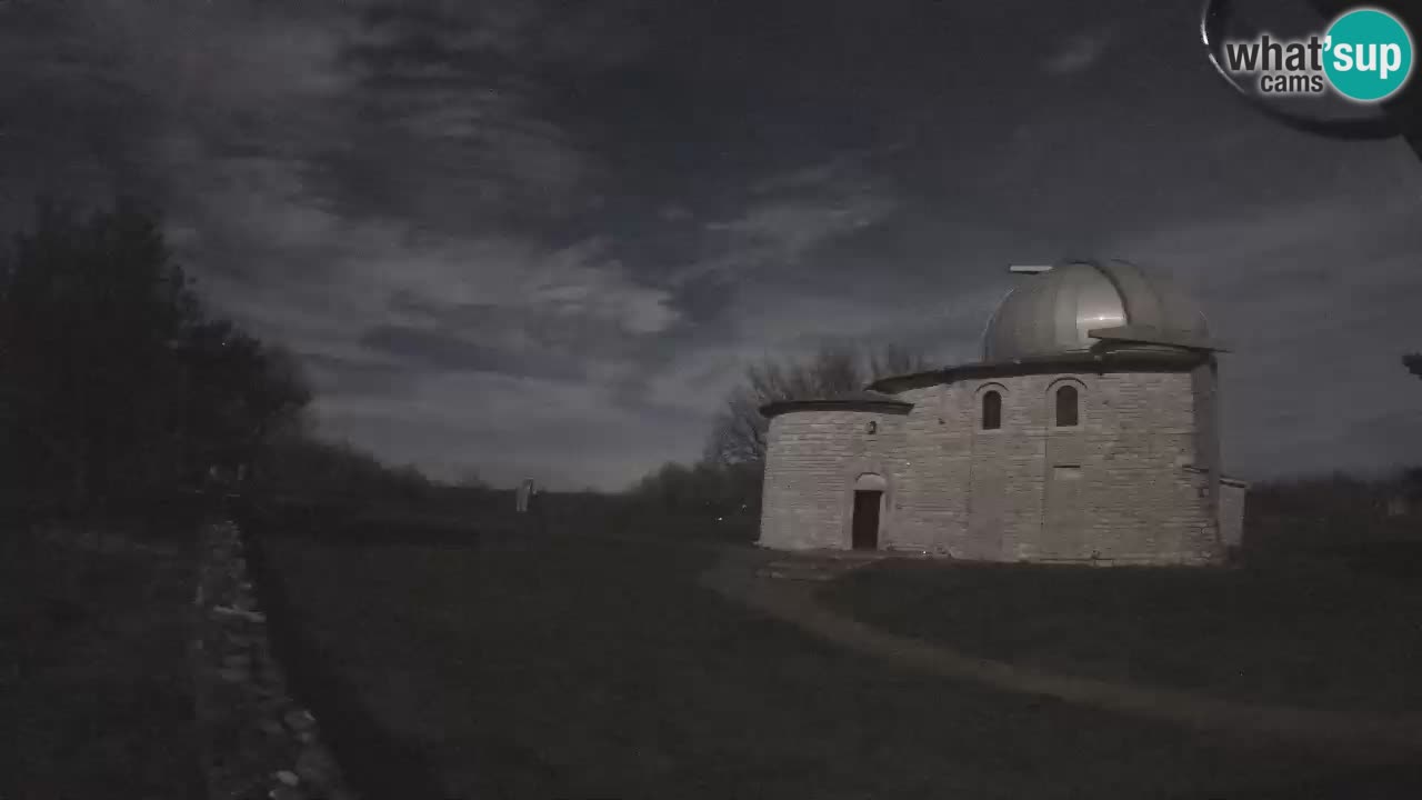Višnjanska observatorijska spletna kamera: Opazujte vesolje iz Istre, Hrvaška