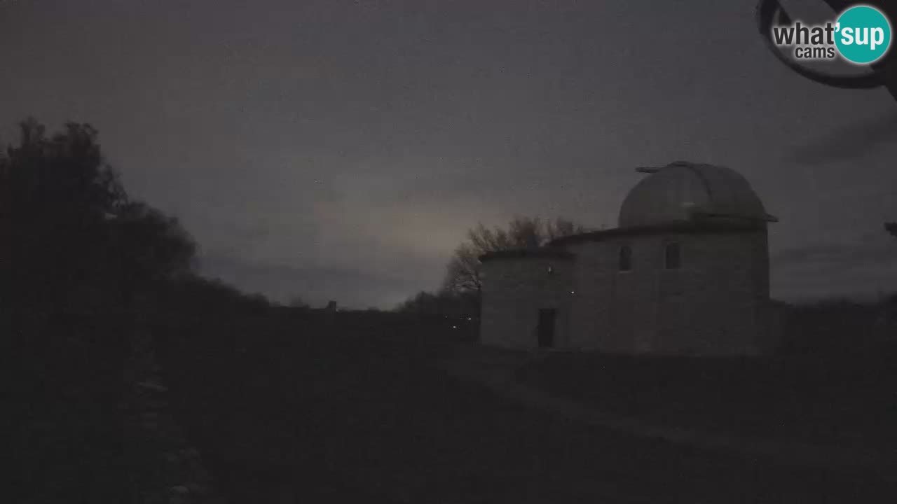 Webcam de l’Observatoire de Višnjan: Plongez dans le cosmos depuis l’Istrie, Croatie
