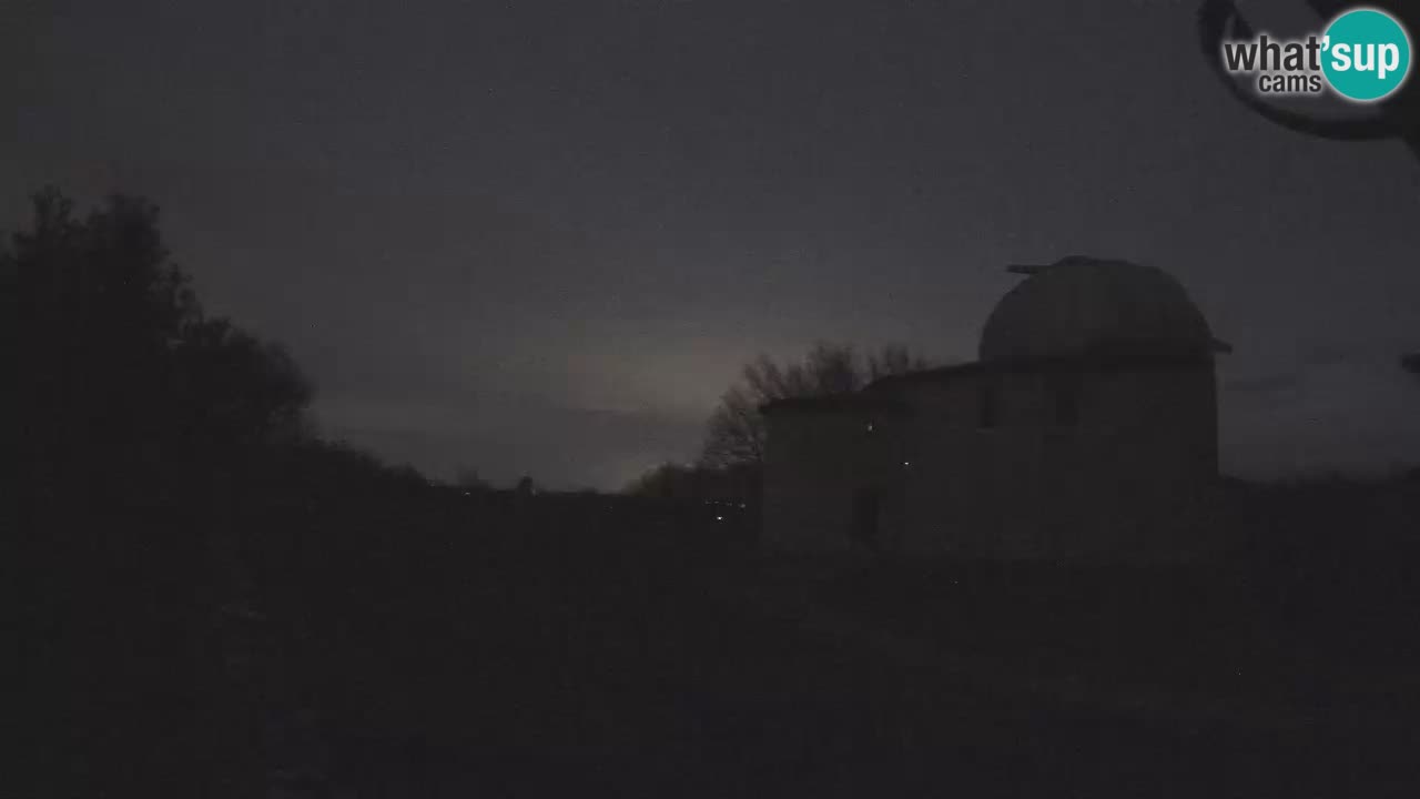 Višnjanska opservatorijska web kamera: Zavirite u svemir s poluotoka Istre, Hrvatska