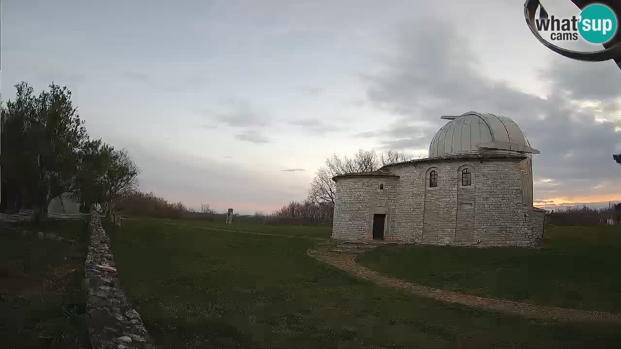 Višnjanska opservatorijska web kamera: Zavirite u svemir s poluotoka Istre, Hrvatska