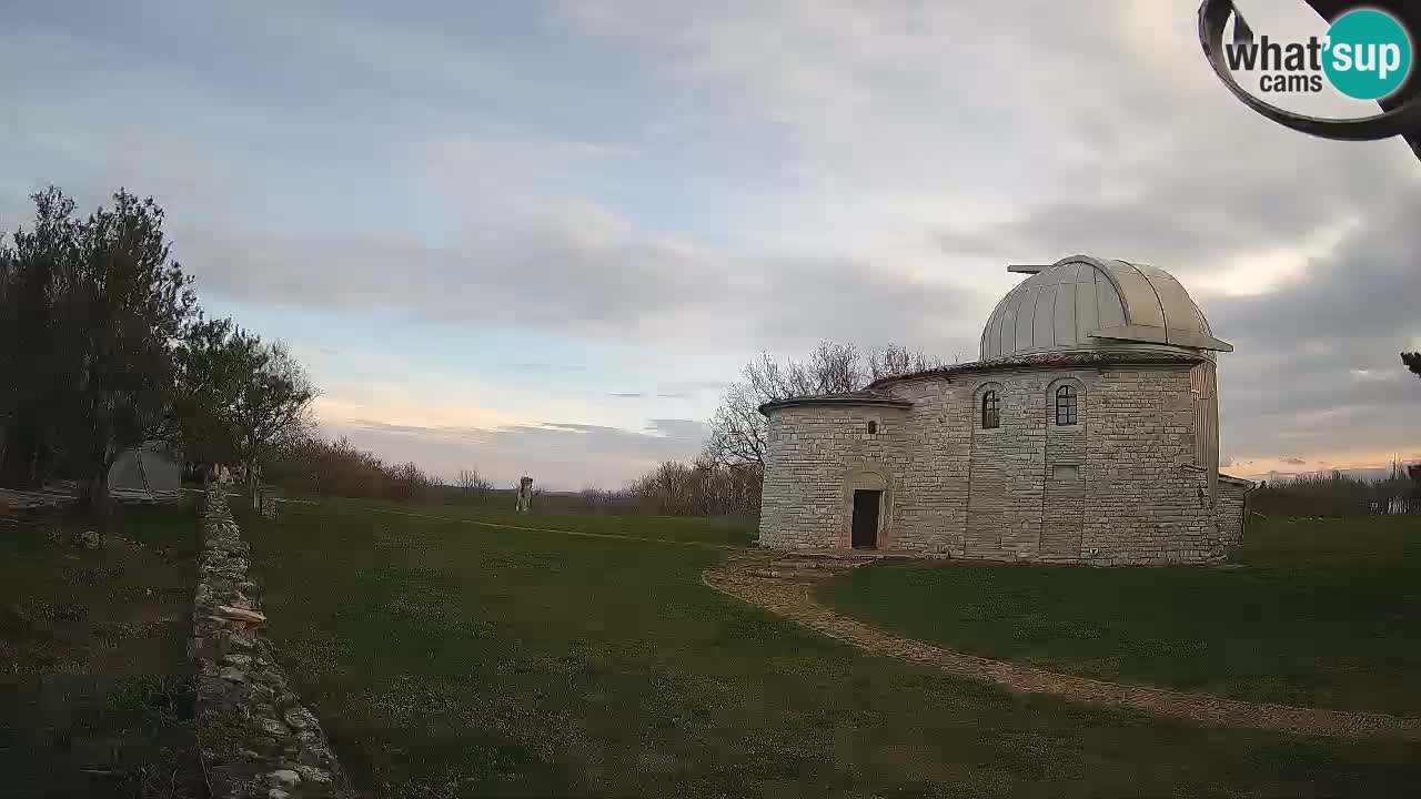 Višnjan Observatory Webcam: Gaze into the Cosmos from Istria, Croatia