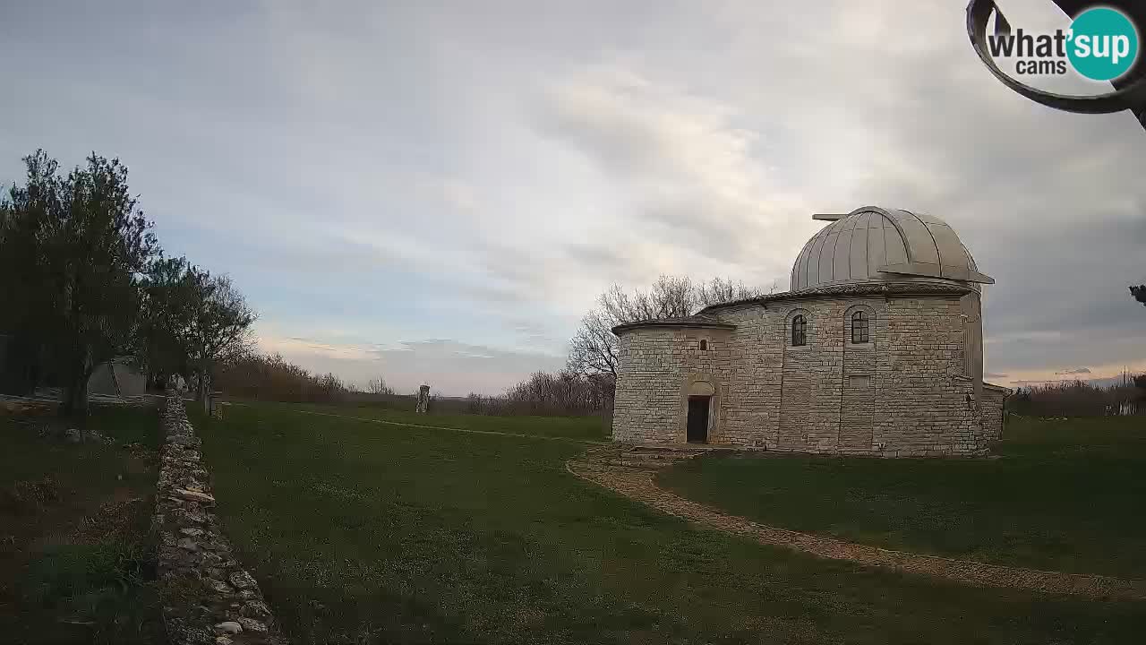 Webcam de l’Observatoire de Višnjan: Plongez dans le cosmos depuis l’Istrie, Croatie