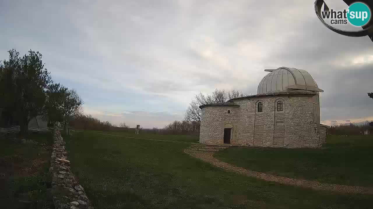 Višnjan Observatory Webcam: Gaze into the Cosmos from Istria, Croatia