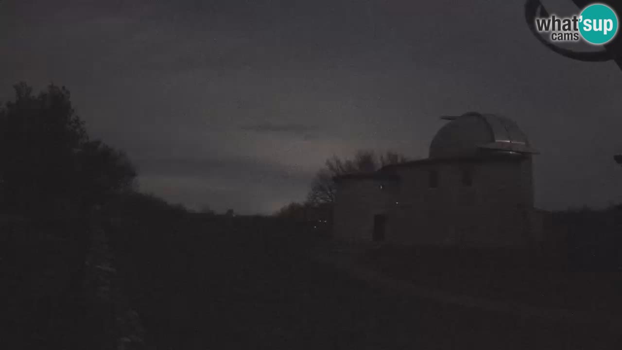 Višnjan Observatory Webcam: Gaze into the Cosmos from Istria, Croatia