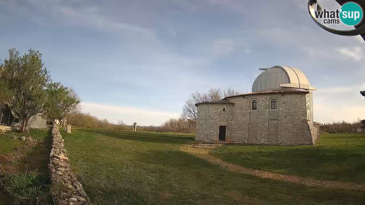 Višnjan Observatory Webcam: Gaze into the Cosmos from Istria, Croatia
