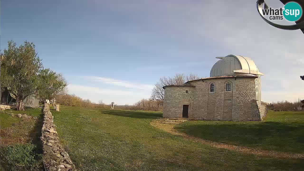 Višnjan Observatory Webcam: Gaze into the Cosmos from Istria, Croatia