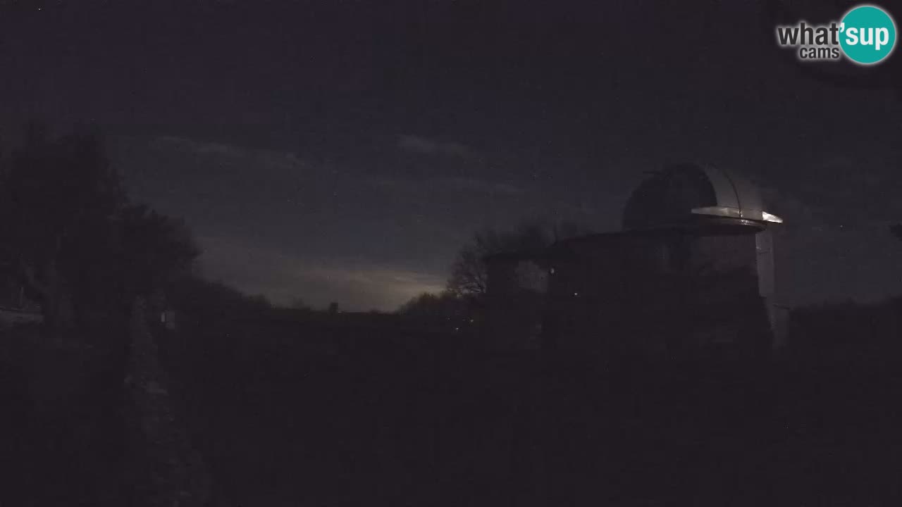 Višnjan Observatory Webcam: Gaze into the Cosmos from Istria, Croatia