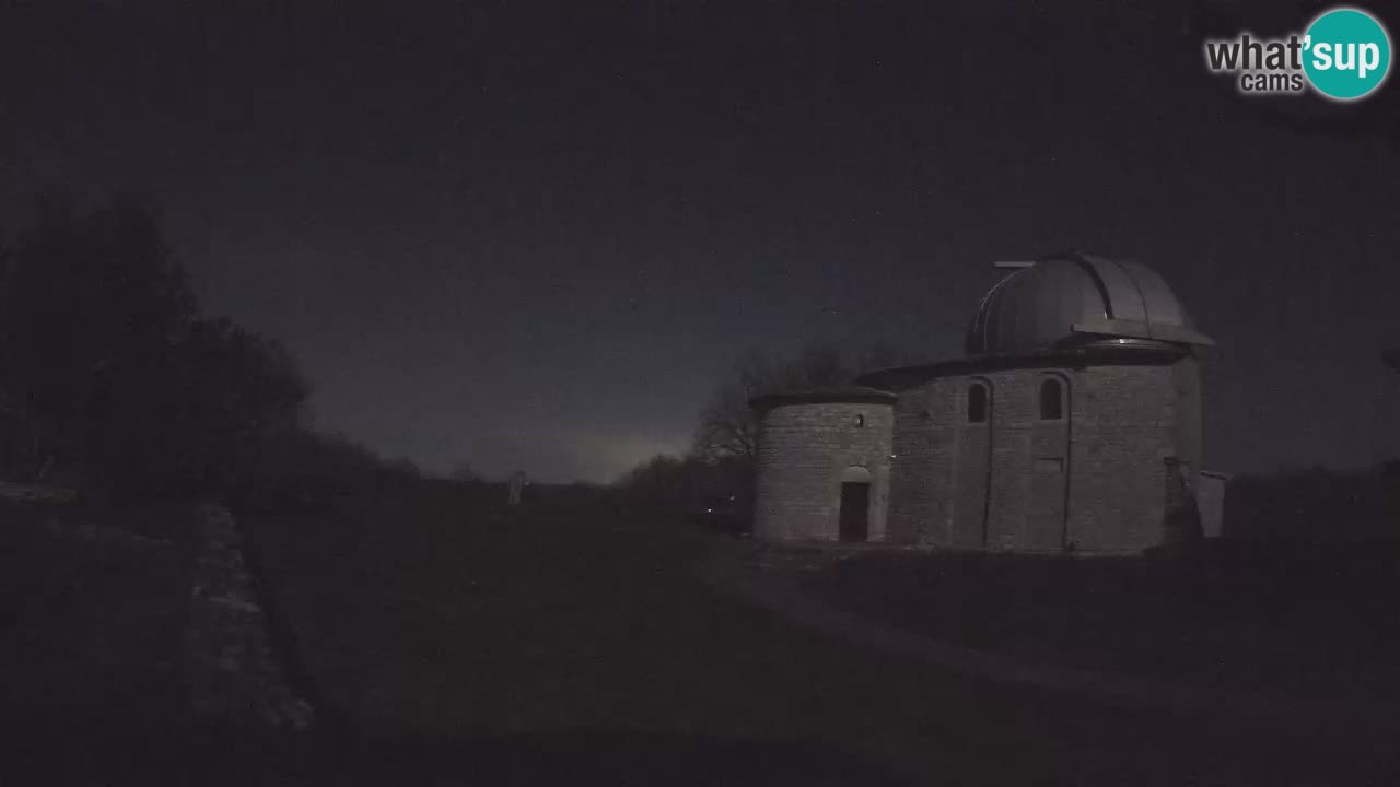 Višnjan Observatory Webcam: Gaze into the Cosmos from Istria, Croatia