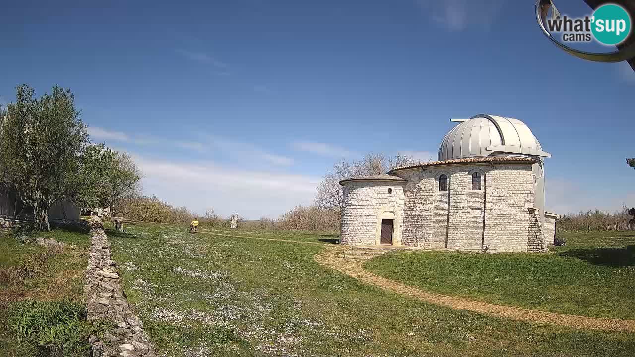 Višnjan Observatory Webcam: Gaze into the Cosmos from Istria, Croatia