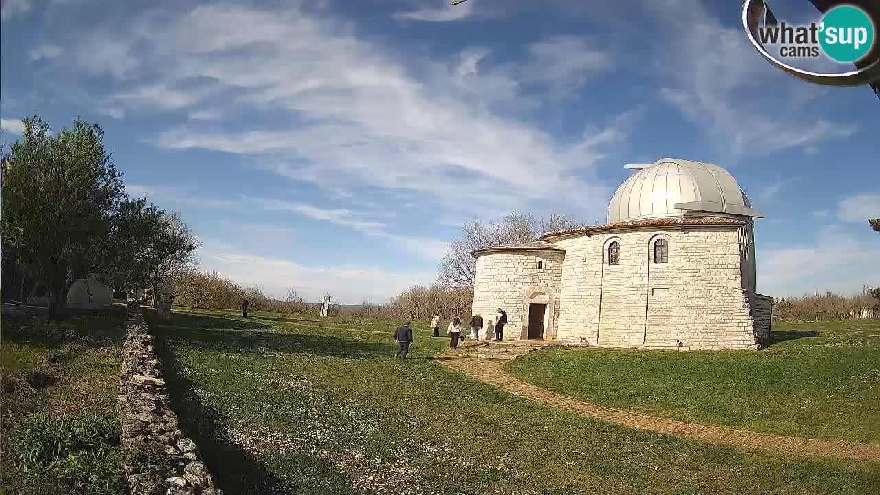 Webcam de l’Observatoire de Višnjan: Plongez dans le cosmos depuis l’Istrie, Croatie