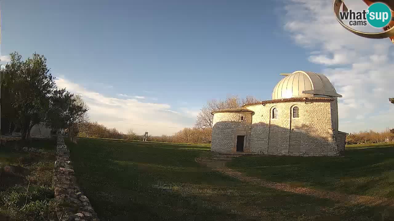 Višnjan Observatory Webcam: Gaze into the Cosmos from Istria, Croatia
