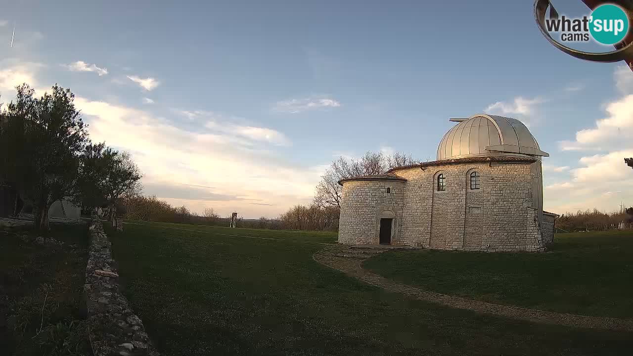Webcam de l’Observatoire de Višnjan: Plongez dans le cosmos depuis l’Istrie, Croatie