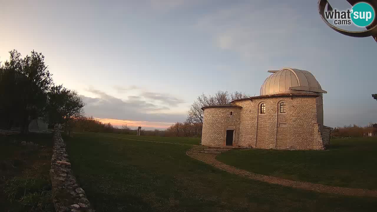 Webcam de l’Observatoire de Višnjan: Plongez dans le cosmos depuis l’Istrie, Croatie