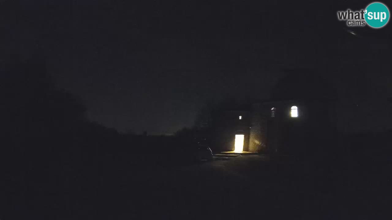 Višnjanska observatorijska spletna kamera: Opazujte vesolje iz Istre, Hrvaška