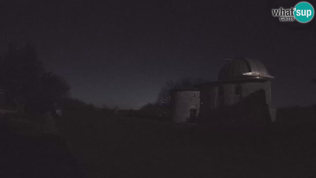 Višnjanska opservatorijska web kamera: Zavirite u svemir s poluotoka Istre, Hrvatska