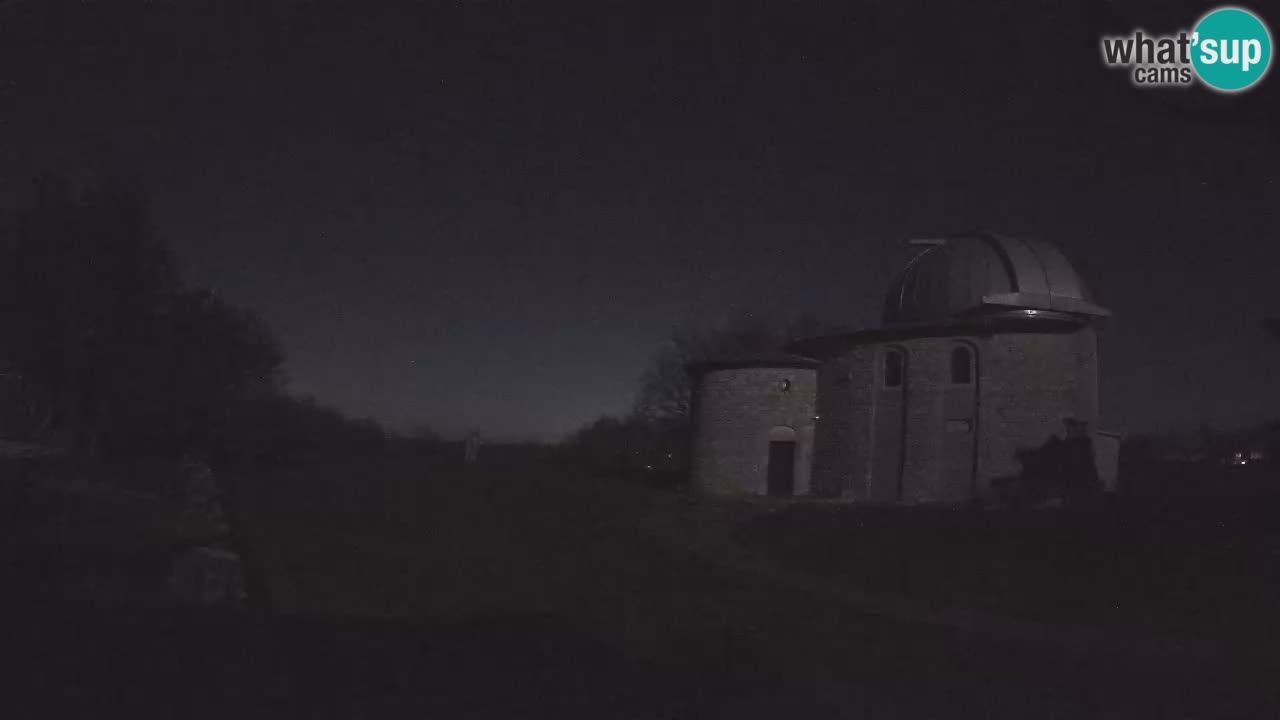 Webcam de l’Observatoire de Višnjan: Plongez dans le cosmos depuis l’Istrie, Croatie