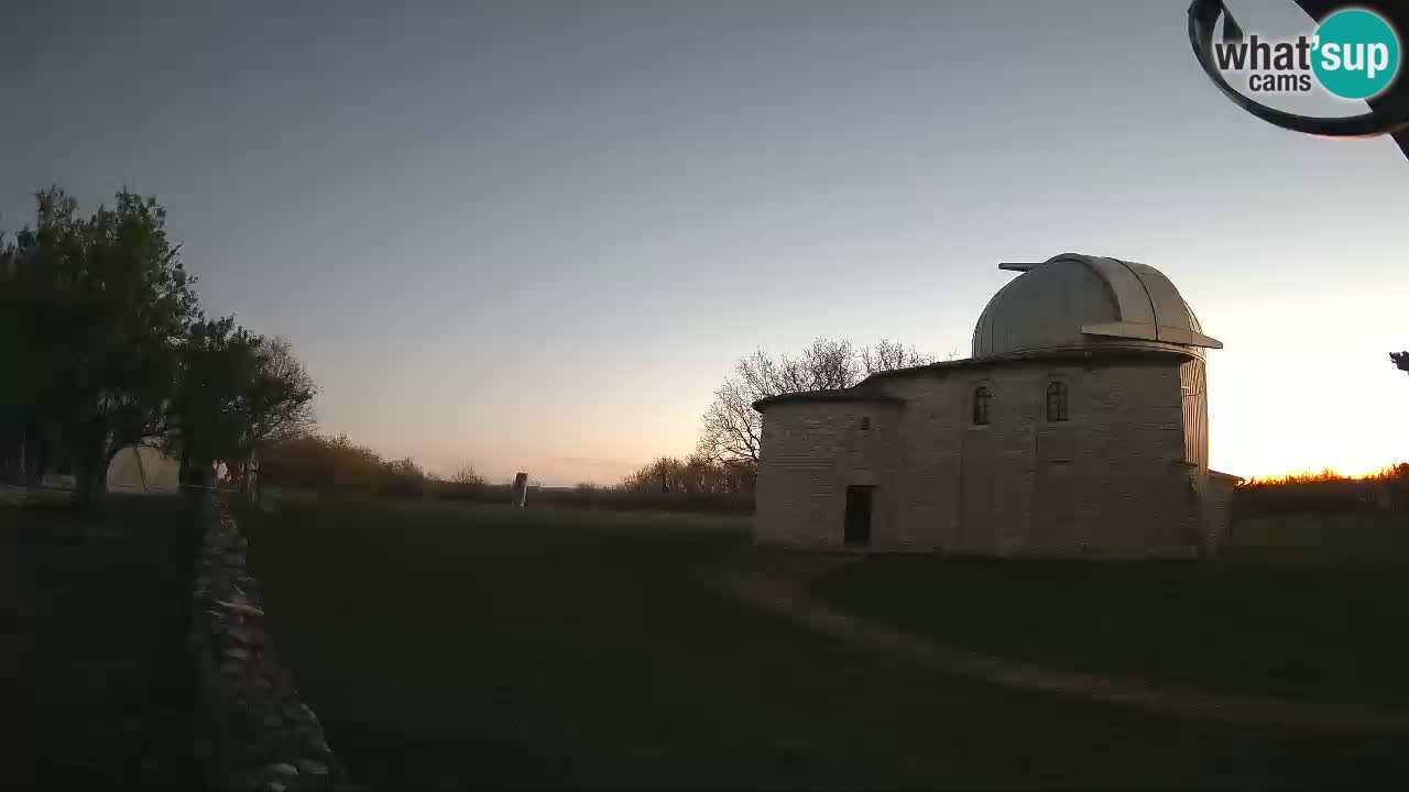 Webcam de l’Observatoire de Višnjan: Plongez dans le cosmos depuis l’Istrie, Croatie