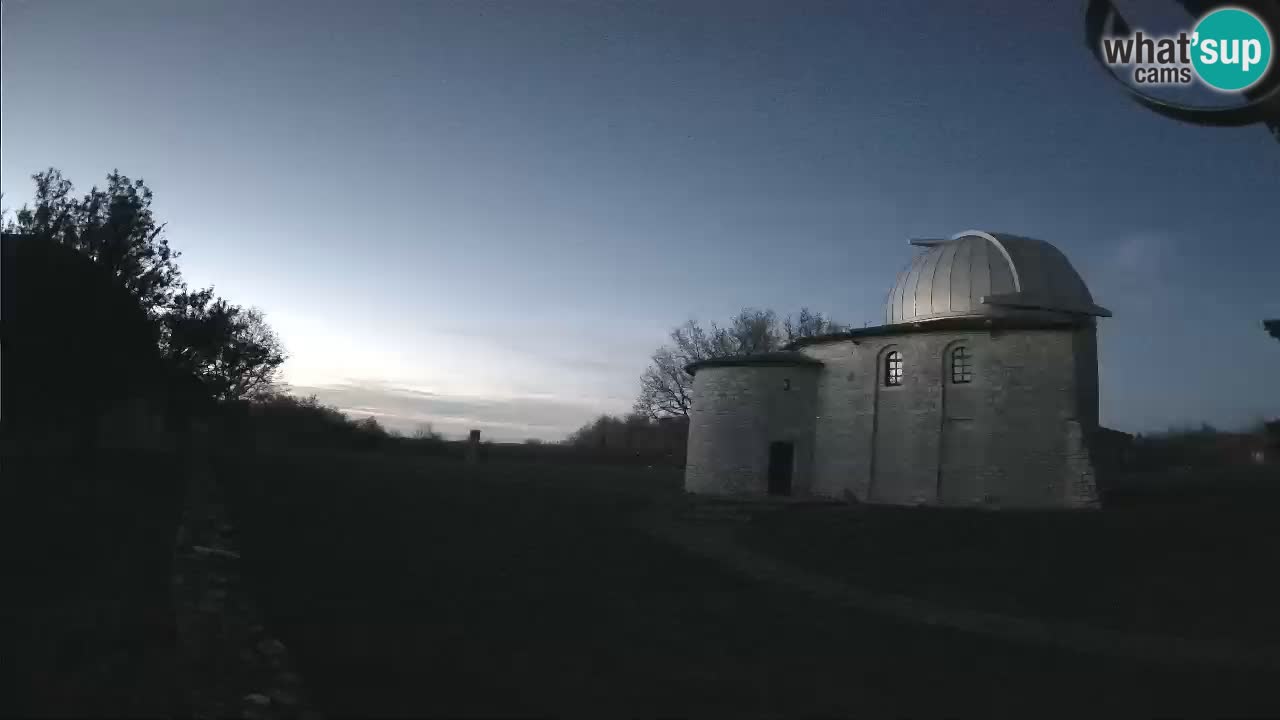 Višnjan Observatory Webcam: Gaze into the Cosmos from Istria, Croatia