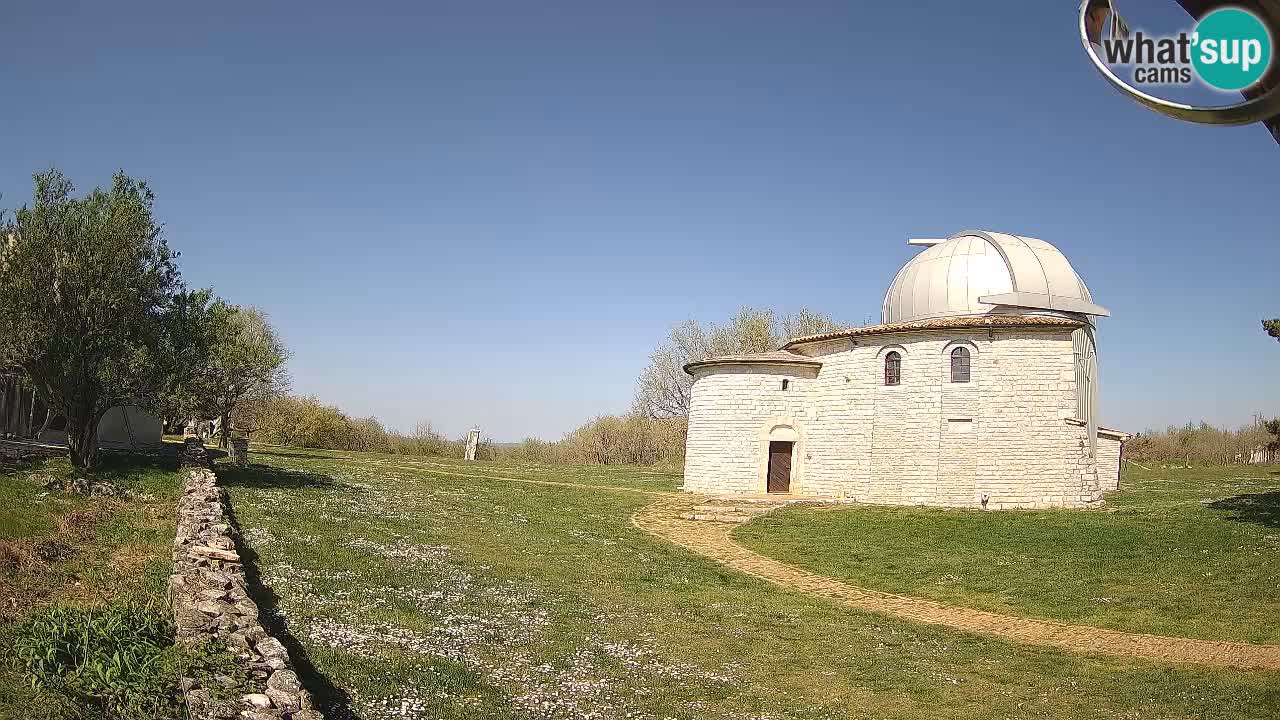 Višnjan Observatory Webcam: Gaze into the Cosmos from Istria, Croatia